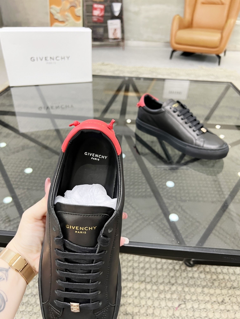 Givenchy Sneakers